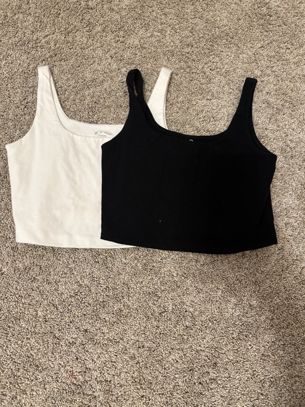 Classic Black and White Scoop Neck Crop Tank Tops